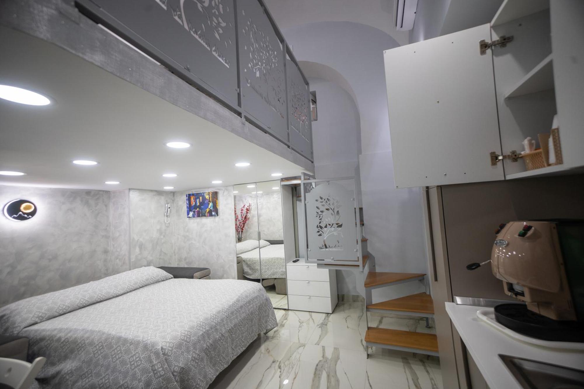 Ferienwohnung Il Duomo A Due Passi Neapel Exterior foto
