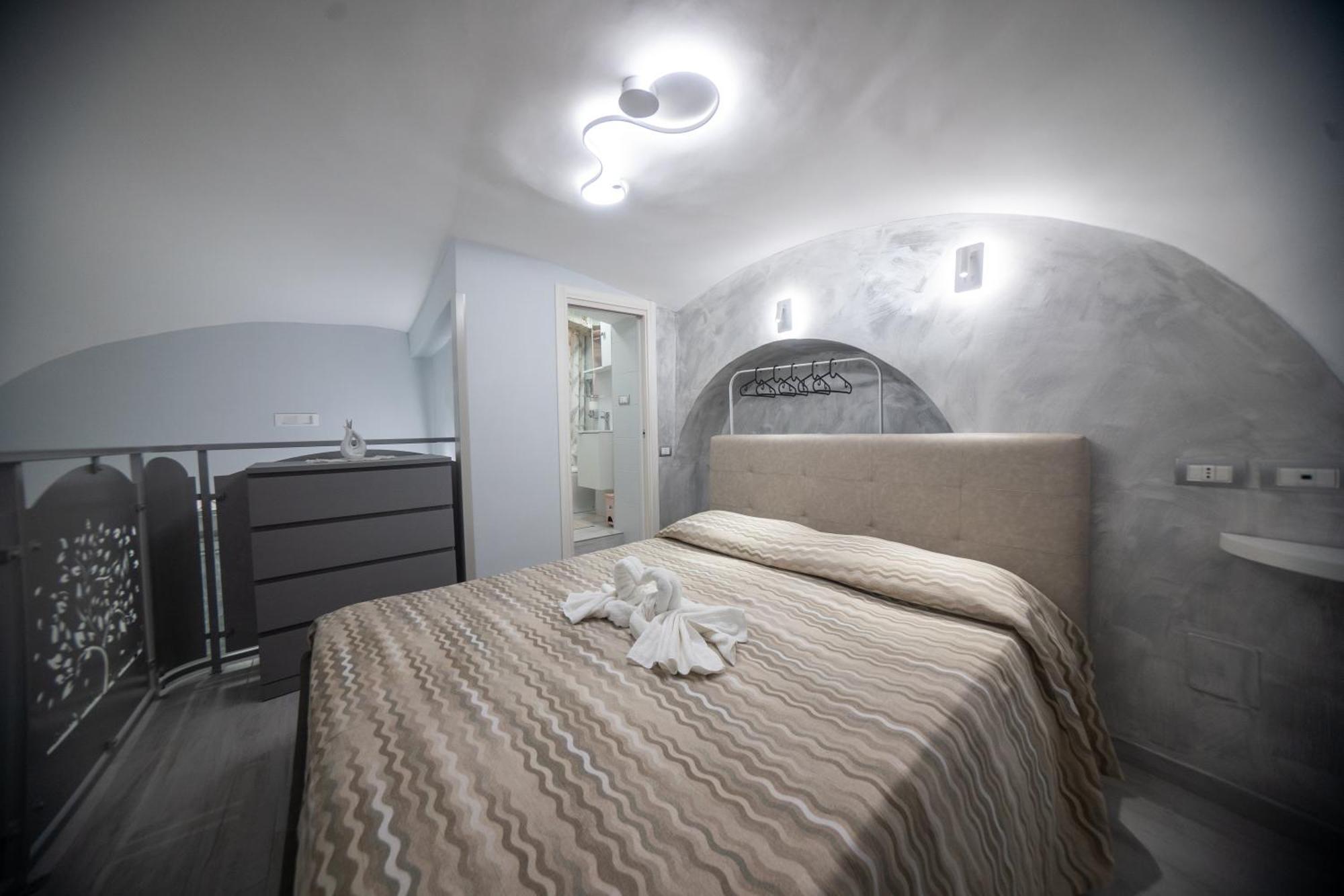Ferienwohnung Il Duomo A Due Passi Neapel Exterior foto